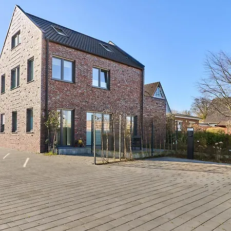 Saltwater House Seven Seas