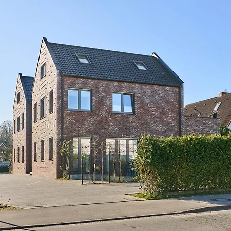 Saltwater House Seven Seas